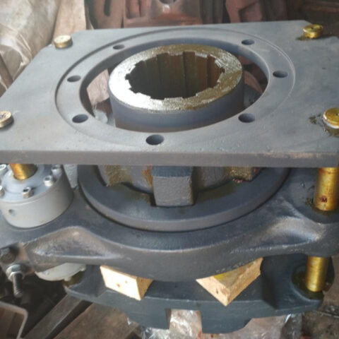 Муфта переключения хода (левая) 1080.30.00СБ