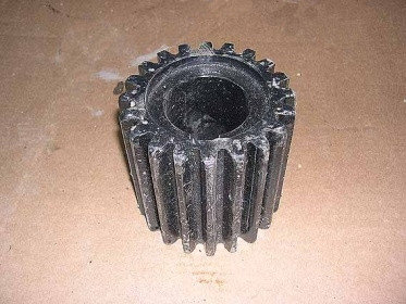 шестерня редуктора поворота 1080.16.40-2