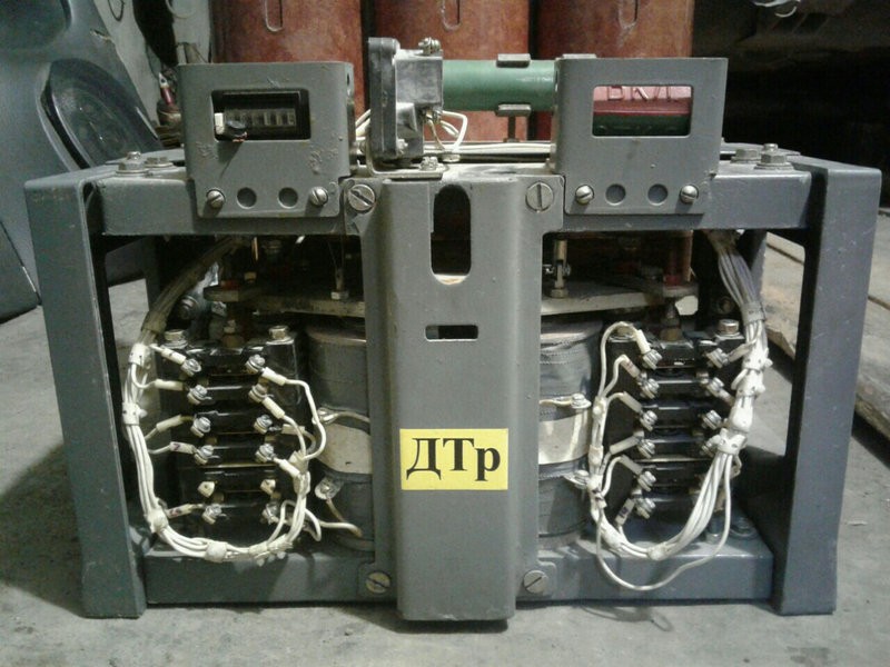 Вакуумные контакторы высоковольтные 10 кВ: КВТ-10-4/400А