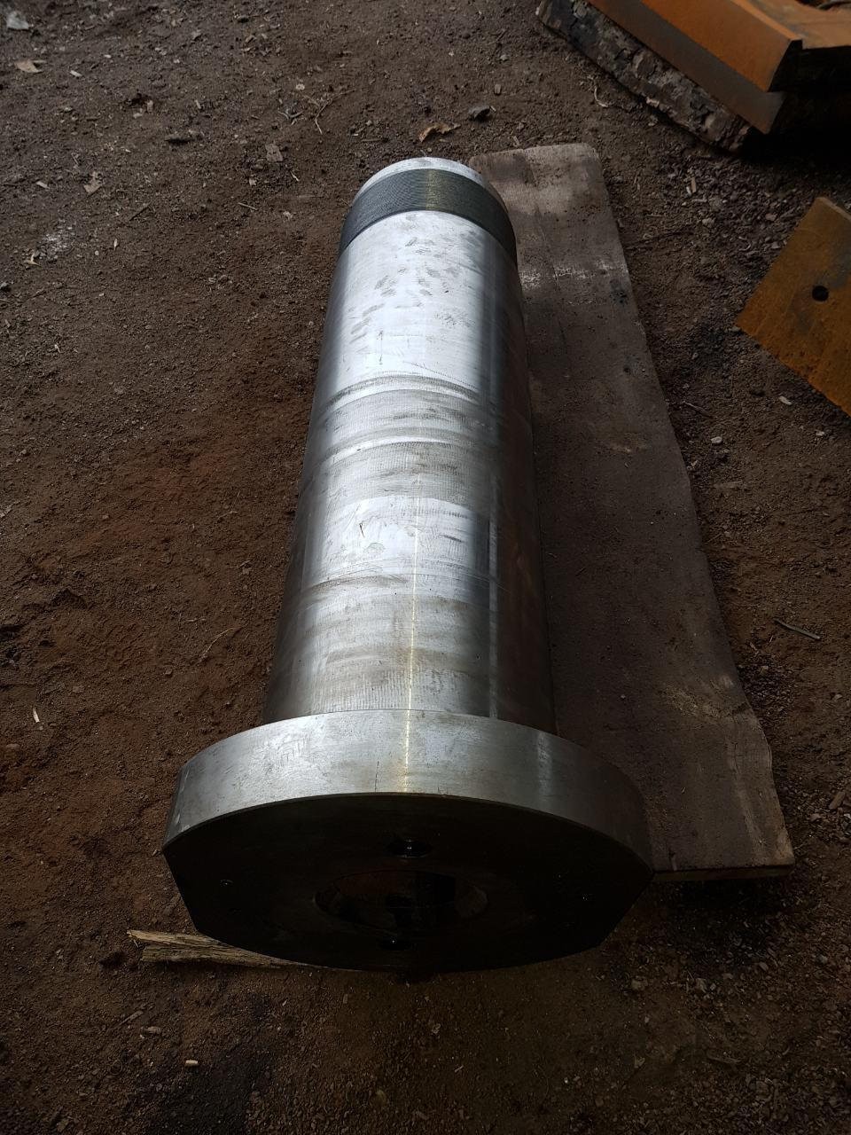 Центральная цапфа