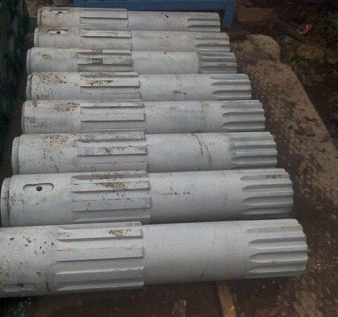 Вал коротыш(боковой) к экскаватору