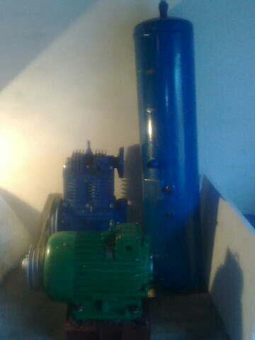 Агрегат компрессорный ВВ 0,8/8-720 с ресивером