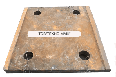 Плита распорная передняя (большая) СМД-111 3440.00.008/3442.00.002