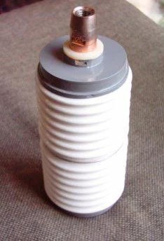 Вакуумная дугогасительная камера