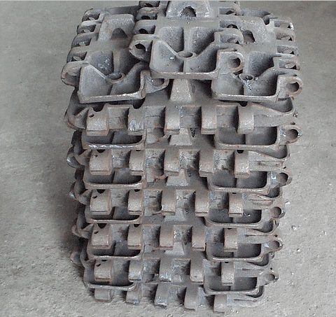 Звено гусеничное ДЭК-251 (Трак ДЭК-251 25.08.00.001)