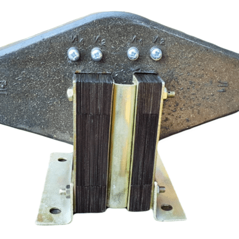 Трансформатор тока проходной ТПЛ-10