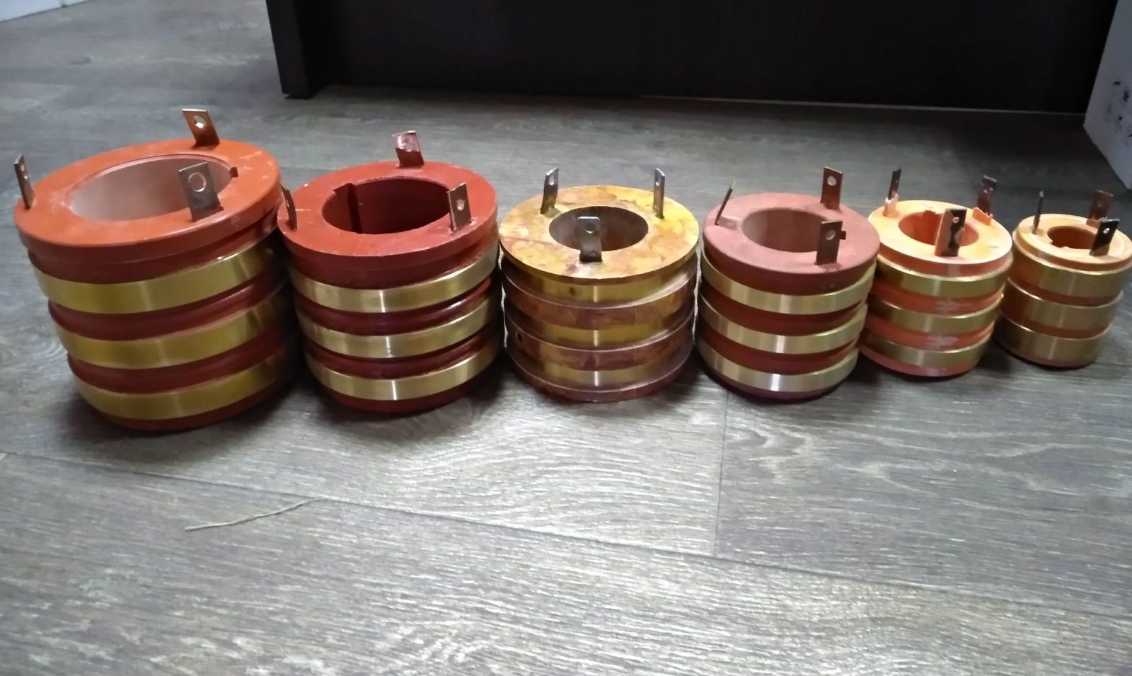 Блоки контактных колец (фазные головки) Slip ring blocks (phase heads)