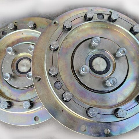 Муфта предохранительная, муфта сцепления  черт. 53-215-00 на компрессор ВВ 0,8/8-720: тепловозы серии ТКГ-2, ДГКУ- дрезина крановая грузовая универсальная   Safety clutch, clutch feature. 53-215-00 for compressor BB 0.8/8-720: diesel locomotives of the TKG-2 series, DGKU-universal cargo crane trolley