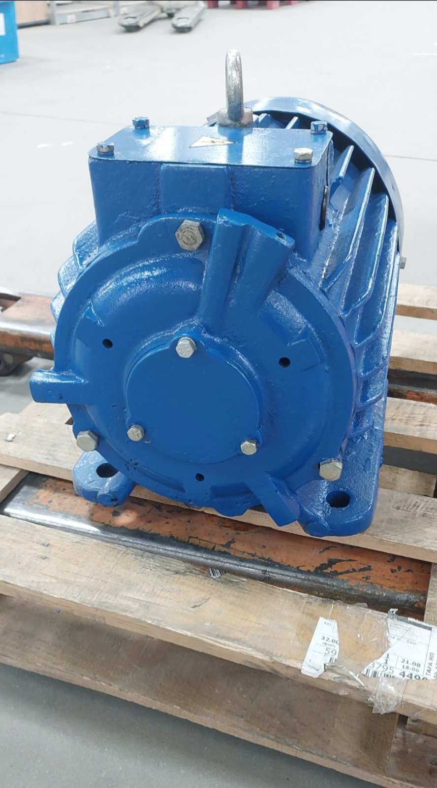 0-02-05-14147fe8f2e69d15fd5cbd838c0ab26630143ab87a322ae88caeae7c17d24dc5_1cb79c281b264e Электродвигатель крановый МТКН / МТКF 211-6 7,5 кВт 1000 об./ мин с короткозамкнутым ротором.